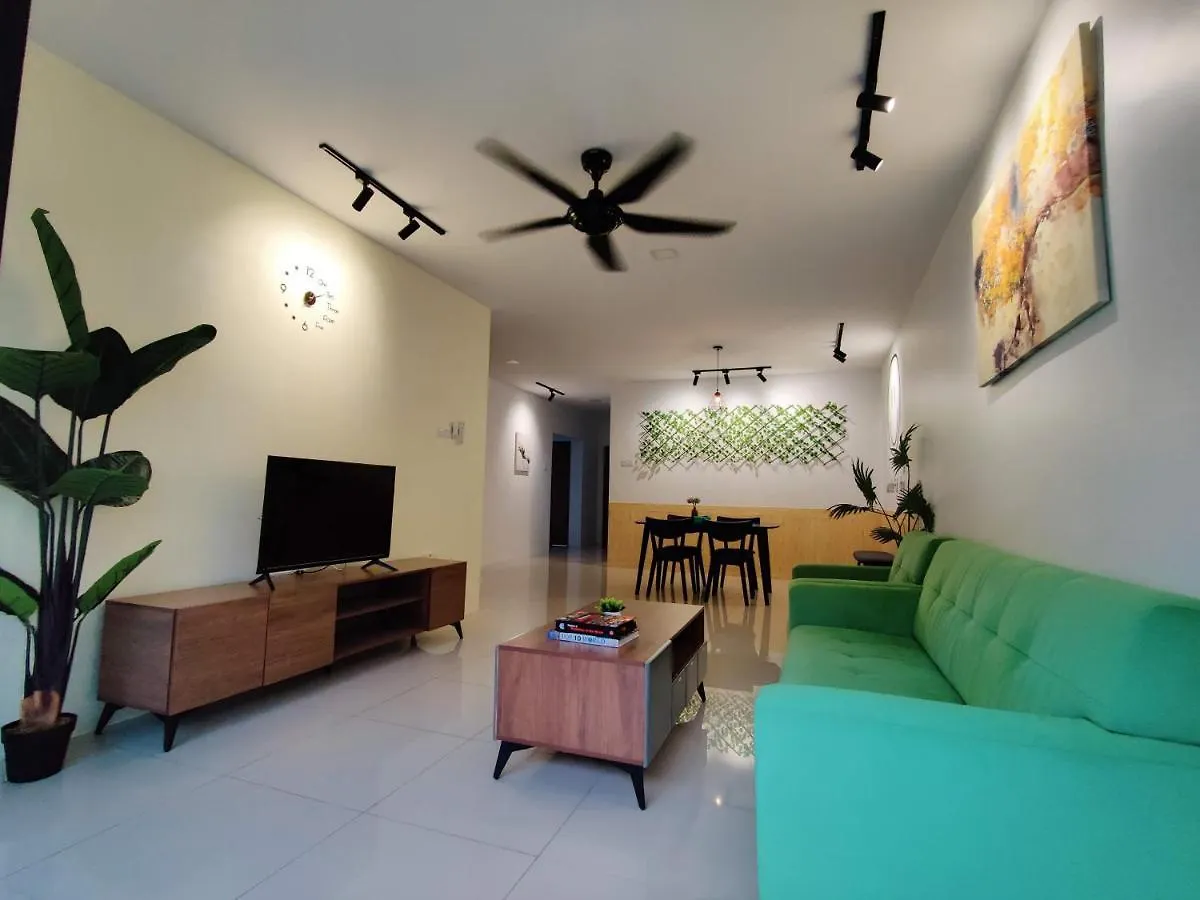 Kt'S Homestay- Corner Unit - Manhattan Ipoh Water Park- Station 18 Apartment