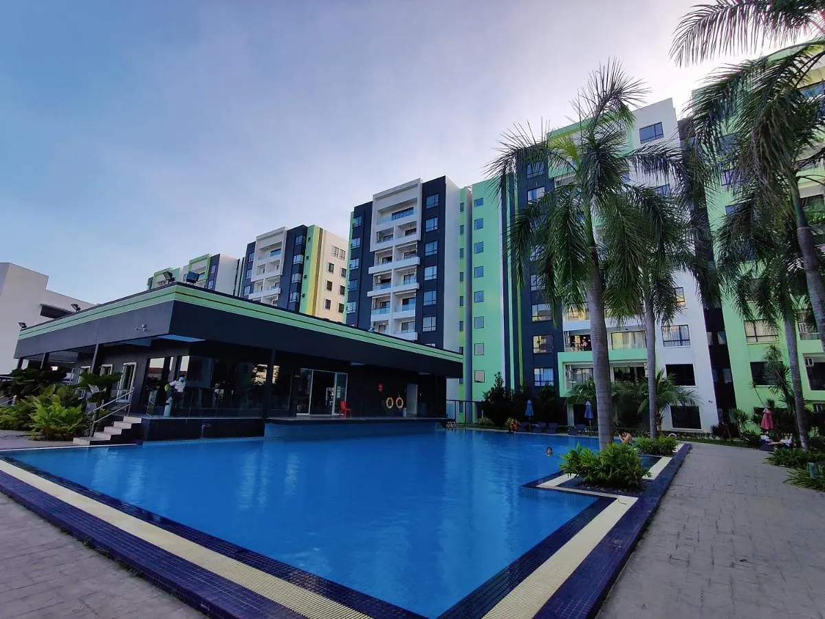 Kt'S Homestay- Corner Unit - Manhattan Ipoh Water Park- Station 18 0*,