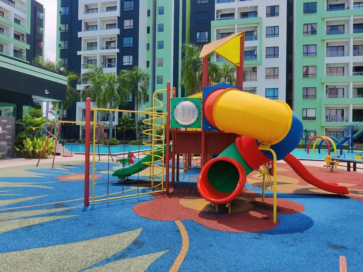 Kt'S Homestay- Corner Unit - Manhattan Ipoh Water Park- Station 18 Malaysia