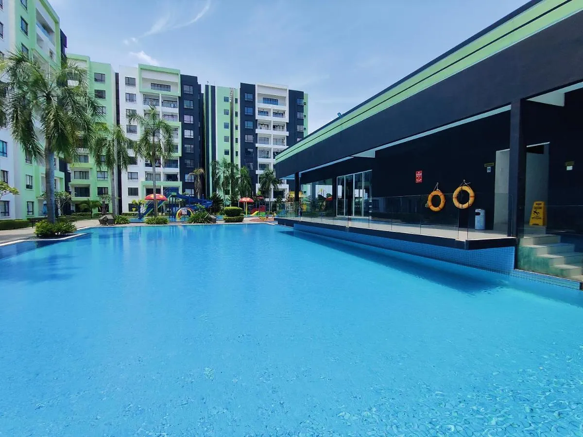 Kt'S Homestay- Corner Unit - Manhattan Ipoh Water Park- Station 18 Apartment