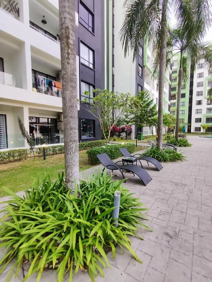Kt'S Homestay- Corner Unit - Manhattan Ipoh Water Park- Station 18 0*,  Malaysia